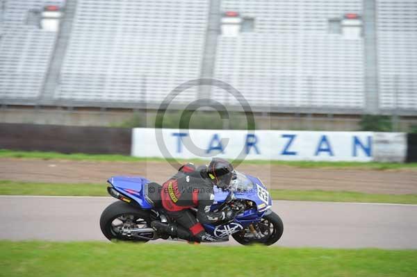 Motorcycle action photographs;Rockingham;Rockingham photographs;Trackday digital images;event digital images;eventdigitalimages;no limits trackday;peter wileman photography;rockingham corby northamptonshire;trackday;trackday photos