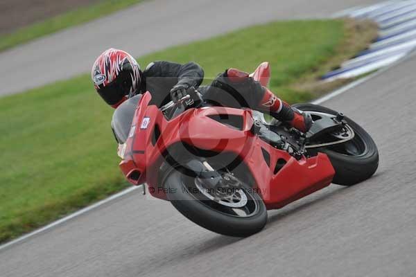 Motorcycle action photographs;Rockingham;Rockingham photographs;Trackday digital images;event digital images;eventdigitalimages;no limits trackday;peter wileman photography;rockingham corby northamptonshire;trackday;trackday photos