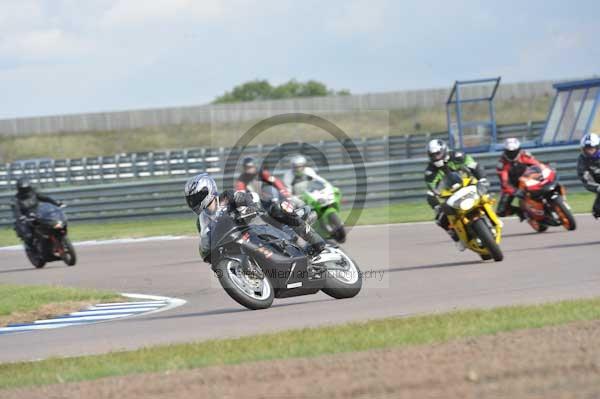 Motorcycle action photographs;Rockingham;Rockingham photographs;Trackday digital images;event digital images;eventdigitalimages;no limits trackday;peter wileman photography;rockingham corby northamptonshire;trackday;trackday photos