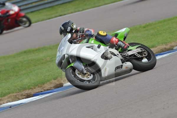 Motorcycle action photographs;Rockingham;Rockingham photographs;Trackday digital images;event digital images;eventdigitalimages;no limits trackday;peter wileman photography;rockingham corby northamptonshire;trackday;trackday photos