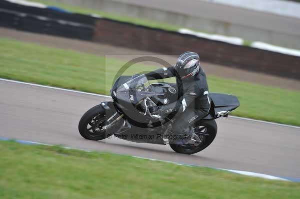 Motorcycle action photographs;Rockingham;Rockingham photographs;Trackday digital images;event digital images;eventdigitalimages;no limits trackday;peter wileman photography;rockingham corby northamptonshire;trackday;trackday photos
