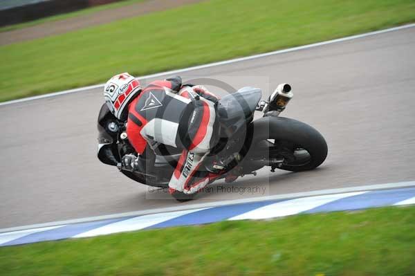 Motorcycle action photographs;Rockingham;Rockingham photographs;Trackday digital images;event digital images;eventdigitalimages;no limits trackday;peter wileman photography;rockingham corby northamptonshire;trackday;trackday photos