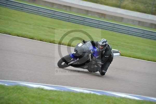Motorcycle action photographs;Rockingham;Rockingham photographs;Trackday digital images;event digital images;eventdigitalimages;no limits trackday;peter wileman photography;rockingham corby northamptonshire;trackday;trackday photos