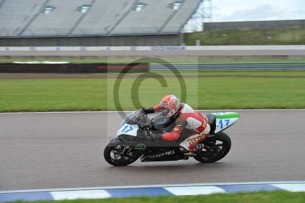 Motorcycle action photographs;Rockingham;Rockingham photographs;Trackday digital images;event digital images;eventdigitalimages;no limits trackday;peter wileman photography;rockingham corby northamptonshire;trackday;trackday photos