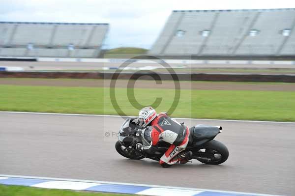 Motorcycle action photographs;Rockingham;Rockingham photographs;Trackday digital images;event digital images;eventdigitalimages;no limits trackday;peter wileman photography;rockingham corby northamptonshire;trackday;trackday photos