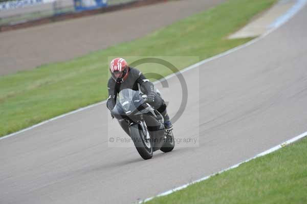 Motorcycle action photographs;Rockingham;Rockingham photographs;Trackday digital images;event digital images;eventdigitalimages;no limits trackday;peter wileman photography;rockingham corby northamptonshire;trackday;trackday photos