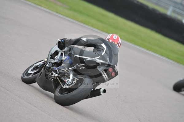 Motorcycle action photographs;Rockingham;Rockingham photographs;Trackday digital images;event digital images;eventdigitalimages;no limits trackday;peter wileman photography;rockingham corby northamptonshire;trackday;trackday photos