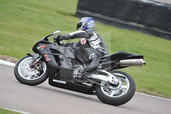 Motorcycle action photographs;Rockingham;Rockingham photographs;Trackday digital images;event digital images;eventdigitalimages;no limits trackday;peter wileman photography;rockingham corby northamptonshire;trackday;trackday photos