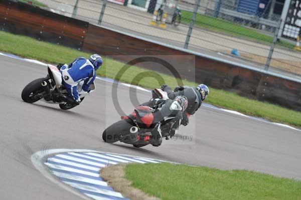 Motorcycle action photographs;Rockingham;Rockingham photographs;Trackday digital images;event digital images;eventdigitalimages;no limits trackday;peter wileman photography;rockingham corby northamptonshire;trackday;trackday photos