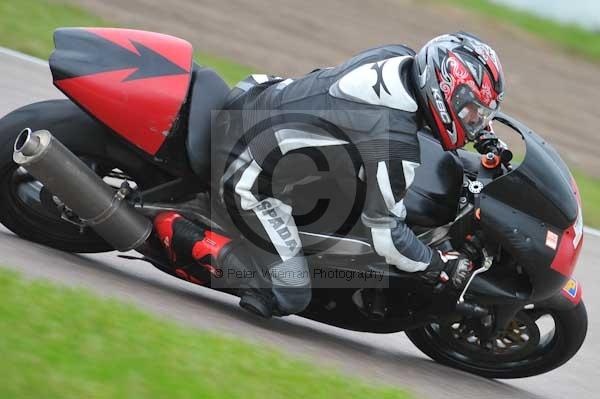 Motorcycle action photographs;Rockingham;Rockingham photographs;Trackday digital images;event digital images;eventdigitalimages;no limits trackday;peter wileman photography;rockingham corby northamptonshire;trackday;trackday photos