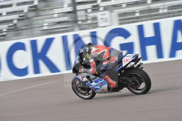 Motorcycle action photographs;Rockingham;Rockingham photographs;Trackday digital images;event digital images;eventdigitalimages;no limits trackday;peter wileman photography;rockingham corby northamptonshire;trackday;trackday photos
