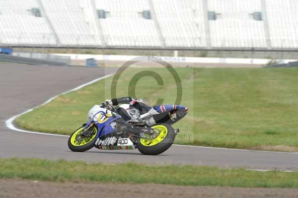 Motorcycle action photographs;Rockingham;Rockingham photographs;Trackday digital images;event digital images;eventdigitalimages;no limits trackday;peter wileman photography;rockingham corby northamptonshire;trackday;trackday photos