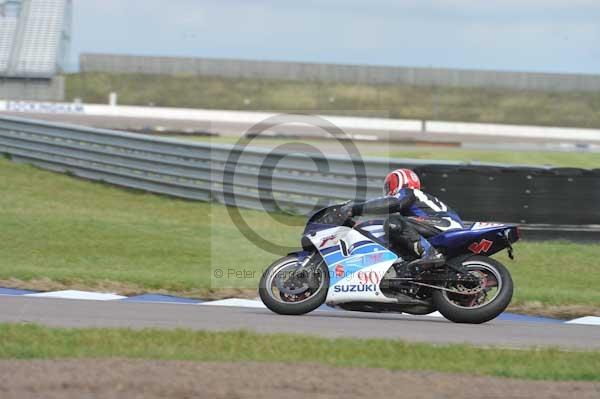Motorcycle action photographs;Rockingham;Rockingham photographs;Trackday digital images;event digital images;eventdigitalimages;no limits trackday;peter wileman photography;rockingham corby northamptonshire;trackday;trackday photos
