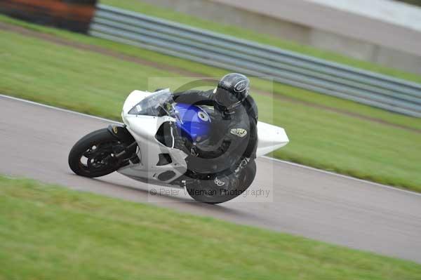 Motorcycle action photographs;Rockingham;Rockingham photographs;Trackday digital images;event digital images;eventdigitalimages;no limits trackday;peter wileman photography;rockingham corby northamptonshire;trackday;trackday photos