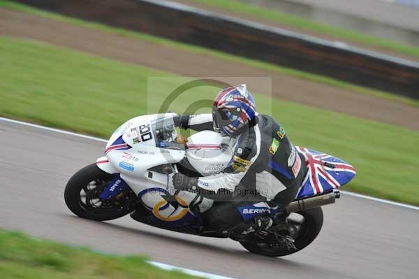 Motorcycle action photographs;Rockingham;Rockingham photographs;Trackday digital images;event digital images;eventdigitalimages;no limits trackday;peter wileman photography;rockingham corby northamptonshire;trackday;trackday photos