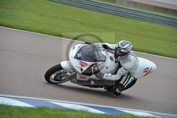 Motorcycle action photographs;Rockingham;Rockingham photographs;Trackday digital images;event digital images;eventdigitalimages;no limits trackday;peter wileman photography;rockingham corby northamptonshire;trackday;trackday photos