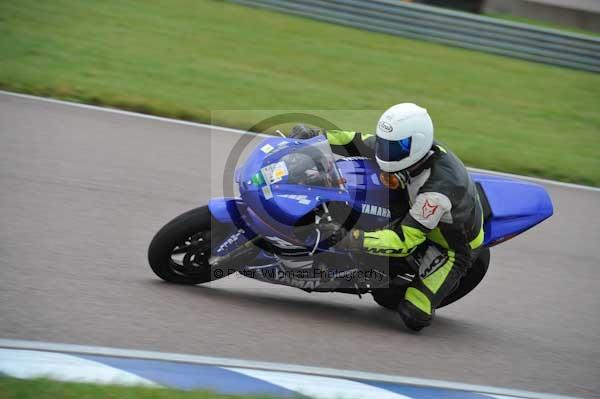 Motorcycle action photographs;Rockingham;Rockingham photographs;Trackday digital images;event digital images;eventdigitalimages;no limits trackday;peter wileman photography;rockingham corby northamptonshire;trackday;trackday photos