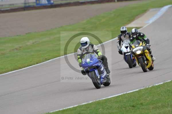 Motorcycle action photographs;Rockingham;Rockingham photographs;Trackday digital images;event digital images;eventdigitalimages;no limits trackday;peter wileman photography;rockingham corby northamptonshire;trackday;trackday photos