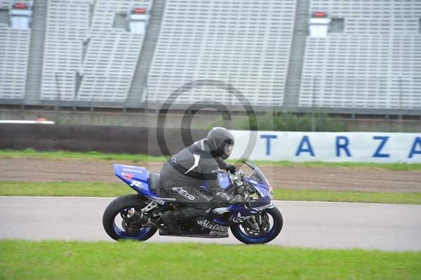 Motorcycle action photographs;Rockingham;Rockingham photographs;Trackday digital images;event digital images;eventdigitalimages;no limits trackday;peter wileman photography;rockingham corby northamptonshire;trackday;trackday photos