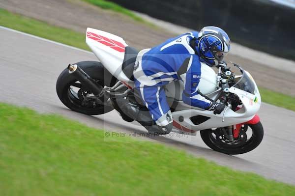 Motorcycle action photographs;Rockingham;Rockingham photographs;Trackday digital images;event digital images;eventdigitalimages;no limits trackday;peter wileman photography;rockingham corby northamptonshire;trackday;trackday photos
