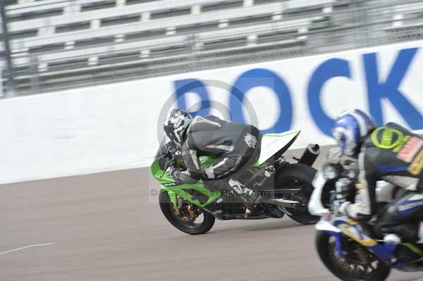 Motorcycle action photographs;Rockingham;Rockingham photographs;Trackday digital images;event digital images;eventdigitalimages;no limits trackday;peter wileman photography;rockingham corby northamptonshire;trackday;trackday photos