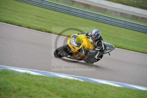 Motorcycle action photographs;Rockingham;Rockingham photographs;Trackday digital images;event digital images;eventdigitalimages;no limits trackday;peter wileman photography;rockingham corby northamptonshire;trackday;trackday photos