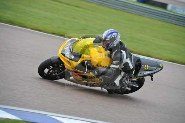 Motorcycle action photographs;Rockingham;Rockingham photographs;Trackday digital images;event digital images;eventdigitalimages;no limits trackday;peter wileman photography;rockingham corby northamptonshire;trackday;trackday photos