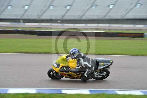 Motorcycle action photographs;Rockingham;Rockingham photographs;Trackday digital images;event digital images;eventdigitalimages;no limits trackday;peter wileman photography;rockingham corby northamptonshire;trackday;trackday photos