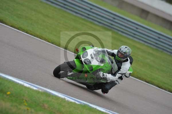 Motorcycle action photographs;Rockingham;Rockingham photographs;Trackday digital images;event digital images;eventdigitalimages;no limits trackday;peter wileman photography;rockingham corby northamptonshire;trackday;trackday photos