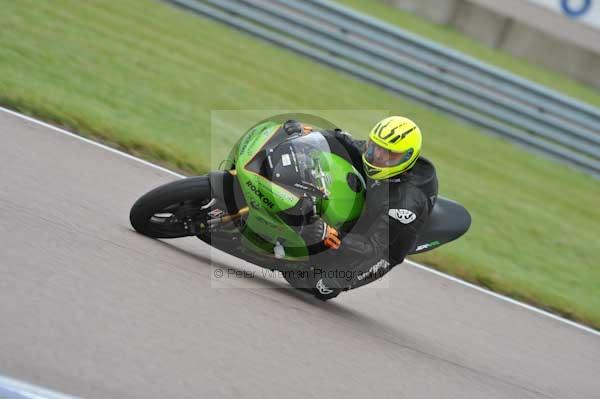 Motorcycle action photographs;Rockingham;Rockingham photographs;Trackday digital images;event digital images;eventdigitalimages;no limits trackday;peter wileman photography;rockingham corby northamptonshire;trackday;trackday photos