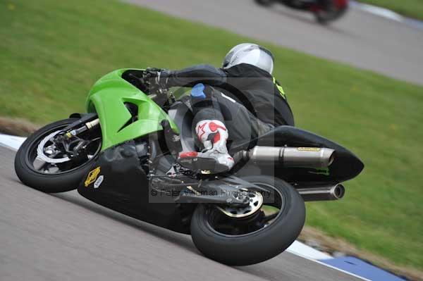 Motorcycle action photographs;Rockingham;Rockingham photographs;Trackday digital images;event digital images;eventdigitalimages;no limits trackday;peter wileman photography;rockingham corby northamptonshire;trackday;trackday photos