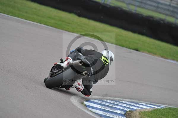 Motorcycle action photographs;Rockingham;Rockingham photographs;Trackday digital images;event digital images;eventdigitalimages;no limits trackday;peter wileman photography;rockingham corby northamptonshire;trackday;trackday photos