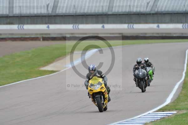 Motorcycle action photographs;Rockingham;Rockingham photographs;Trackday digital images;event digital images;eventdigitalimages;no limits trackday;peter wileman photography;rockingham corby northamptonshire;trackday;trackday photos