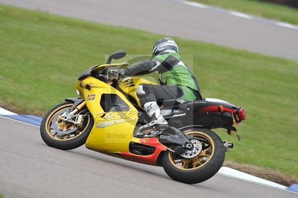 Motorcycle action photographs;Rockingham;Rockingham photographs;Trackday digital images;event digital images;eventdigitalimages;no limits trackday;peter wileman photography;rockingham corby northamptonshire;trackday;trackday photos