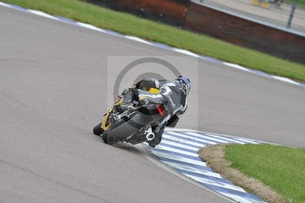 Motorcycle action photographs;Rockingham;Rockingham photographs;Trackday digital images;event digital images;eventdigitalimages;no limits trackday;peter wileman photography;rockingham corby northamptonshire;trackday;trackday photos
