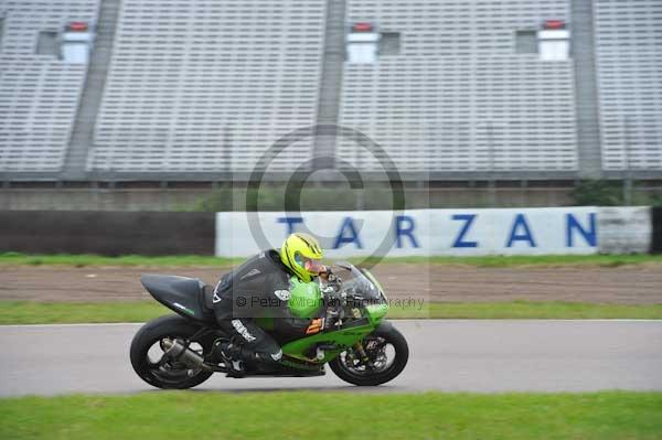 Motorcycle action photographs;Rockingham;Rockingham photographs;Trackday digital images;event digital images;eventdigitalimages;no limits trackday;peter wileman photography;rockingham corby northamptonshire;trackday;trackday photos