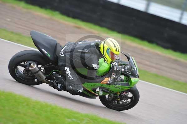 Motorcycle action photographs;Rockingham;Rockingham photographs;Trackday digital images;event digital images;eventdigitalimages;no limits trackday;peter wileman photography;rockingham corby northamptonshire;trackday;trackday photos