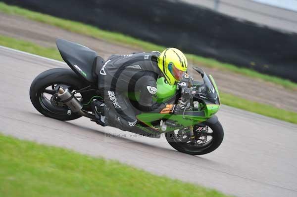 Motorcycle action photographs;Rockingham;Rockingham photographs;Trackday digital images;event digital images;eventdigitalimages;no limits trackday;peter wileman photography;rockingham corby northamptonshire;trackday;trackday photos