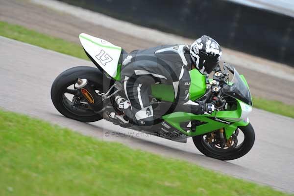 Motorcycle action photographs;Rockingham;Rockingham photographs;Trackday digital images;event digital images;eventdigitalimages;no limits trackday;peter wileman photography;rockingham corby northamptonshire;trackday;trackday photos