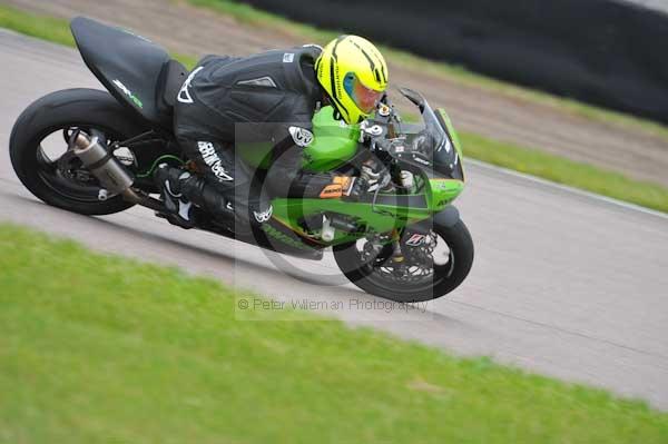Motorcycle action photographs;Rockingham;Rockingham photographs;Trackday digital images;event digital images;eventdigitalimages;no limits trackday;peter wileman photography;rockingham corby northamptonshire;trackday;trackday photos