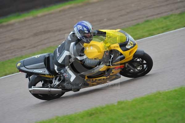 Motorcycle action photographs;Rockingham;Rockingham photographs;Trackday digital images;event digital images;eventdigitalimages;no limits trackday;peter wileman photography;rockingham corby northamptonshire;trackday;trackday photos