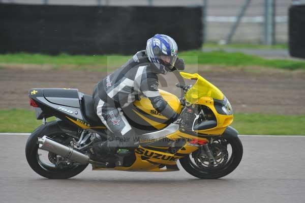 Motorcycle action photographs;Rockingham;Rockingham photographs;Trackday digital images;event digital images;eventdigitalimages;no limits trackday;peter wileman photography;rockingham corby northamptonshire;trackday;trackday photos