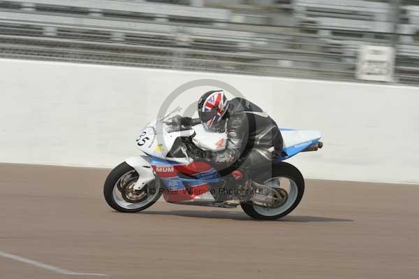 Motorcycle action photographs;Rockingham;Rockingham photographs;Trackday digital images;event digital images;eventdigitalimages;no limits trackday;peter wileman photography;rockingham corby northamptonshire;trackday;trackday photos
