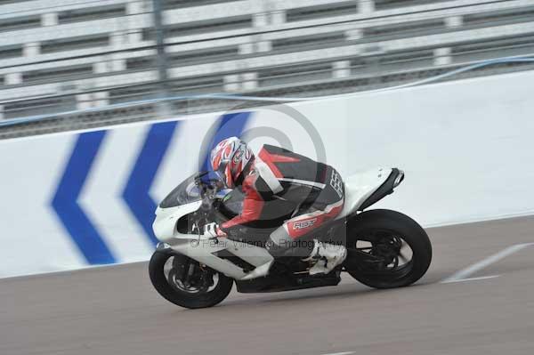 Motorcycle action photographs;Rockingham;Rockingham photographs;Trackday digital images;event digital images;eventdigitalimages;no limits trackday;peter wileman photography;rockingham corby northamptonshire;trackday;trackday photos