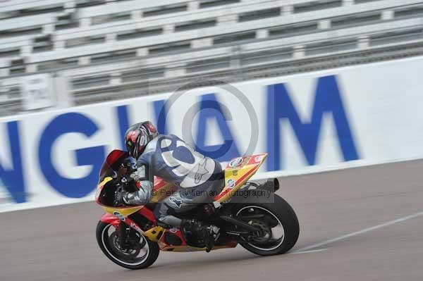 Motorcycle action photographs;Rockingham;Rockingham photographs;Trackday digital images;event digital images;eventdigitalimages;no limits trackday;peter wileman photography;rockingham corby northamptonshire;trackday;trackday photos