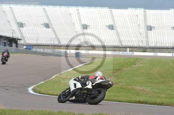 Motorcycle action photographs;Rockingham;Rockingham photographs;Trackday digital images;event digital images;eventdigitalimages;no limits trackday;peter wileman photography;rockingham corby northamptonshire;trackday;trackday photos
