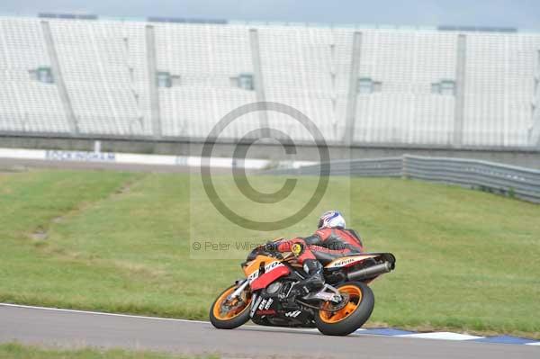 Motorcycle action photographs;Rockingham;Rockingham photographs;Trackday digital images;event digital images;eventdigitalimages;no limits trackday;peter wileman photography;rockingham corby northamptonshire;trackday;trackday photos