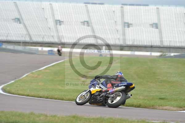 Motorcycle action photographs;Rockingham;Rockingham photographs;Trackday digital images;event digital images;eventdigitalimages;no limits trackday;peter wileman photography;rockingham corby northamptonshire;trackday;trackday photos