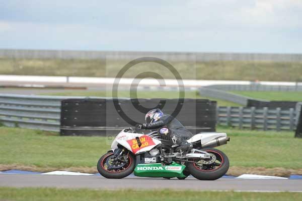 Motorcycle action photographs;Rockingham;Rockingham photographs;Trackday digital images;event digital images;eventdigitalimages;no limits trackday;peter wileman photography;rockingham corby northamptonshire;trackday;trackday photos