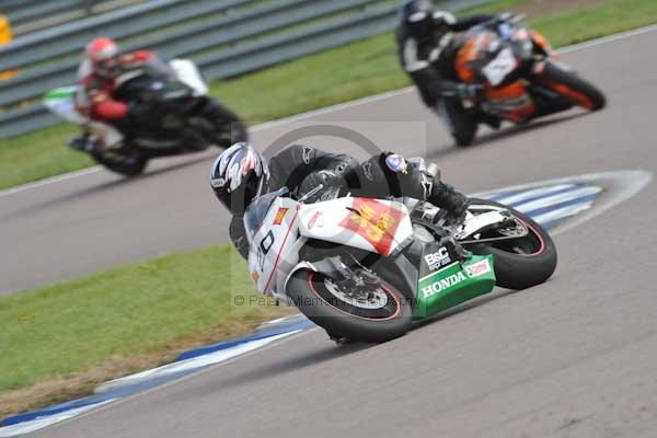 Motorcycle action photographs;Rockingham;Rockingham photographs;Trackday digital images;event digital images;eventdigitalimages;no limits trackday;peter wileman photography;rockingham corby northamptonshire;trackday;trackday photos